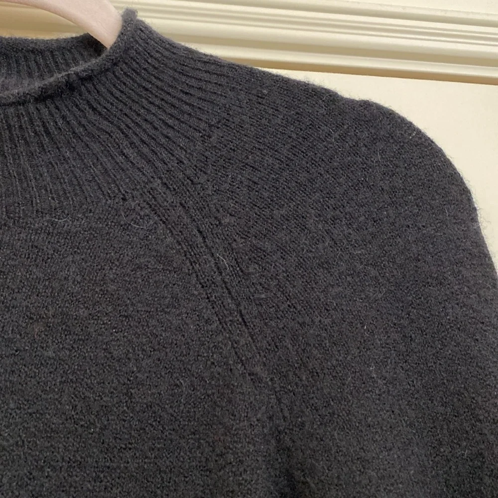 J Crew Mock Neck Sweater Pullover Womens S Merino Wool/Alpaca Blend Black preppy